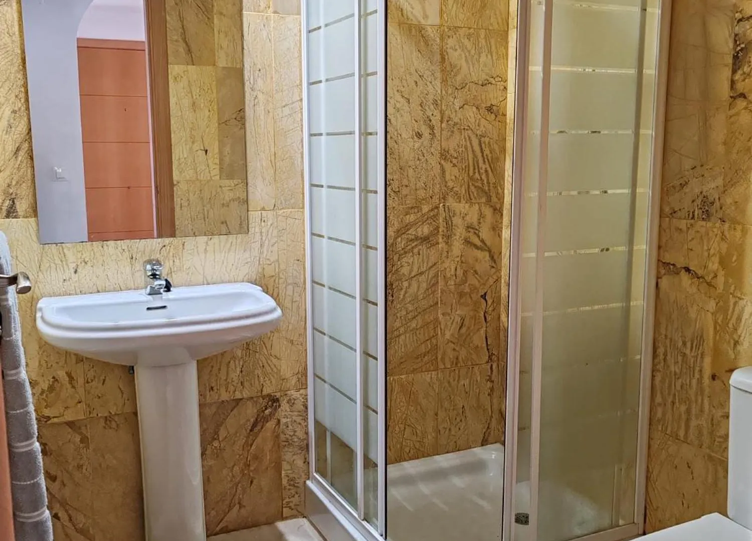 Bilbil 2 Bedr- Pool, Tennis, Golf W Garage Benalmadena Apartment